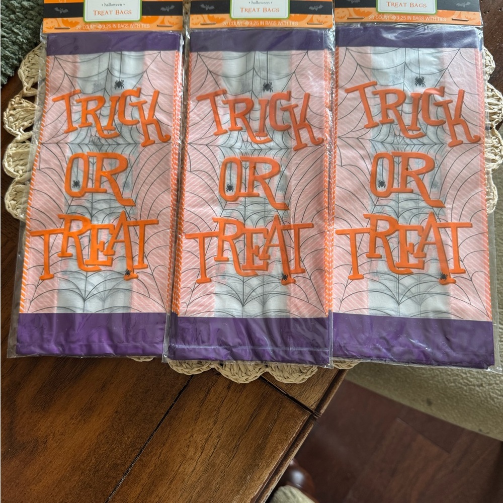 new halloween treat bags 20 in each pack (60 total)